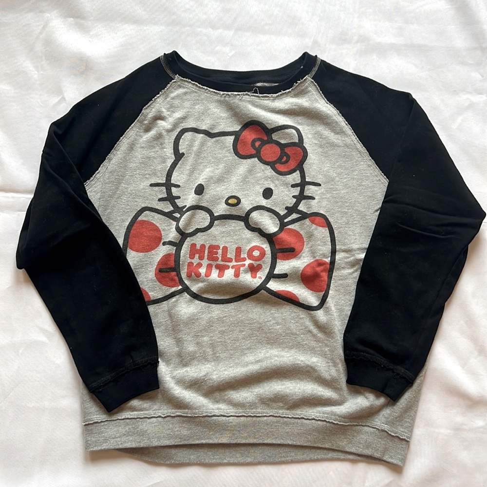 Sanrio Hello Kitty Sweatshirt - Medium